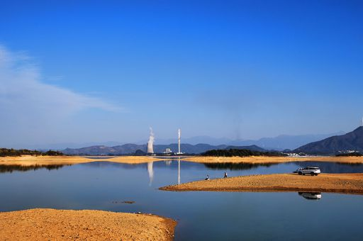 2025年了，AI还是联想AIPC最不重要的部分